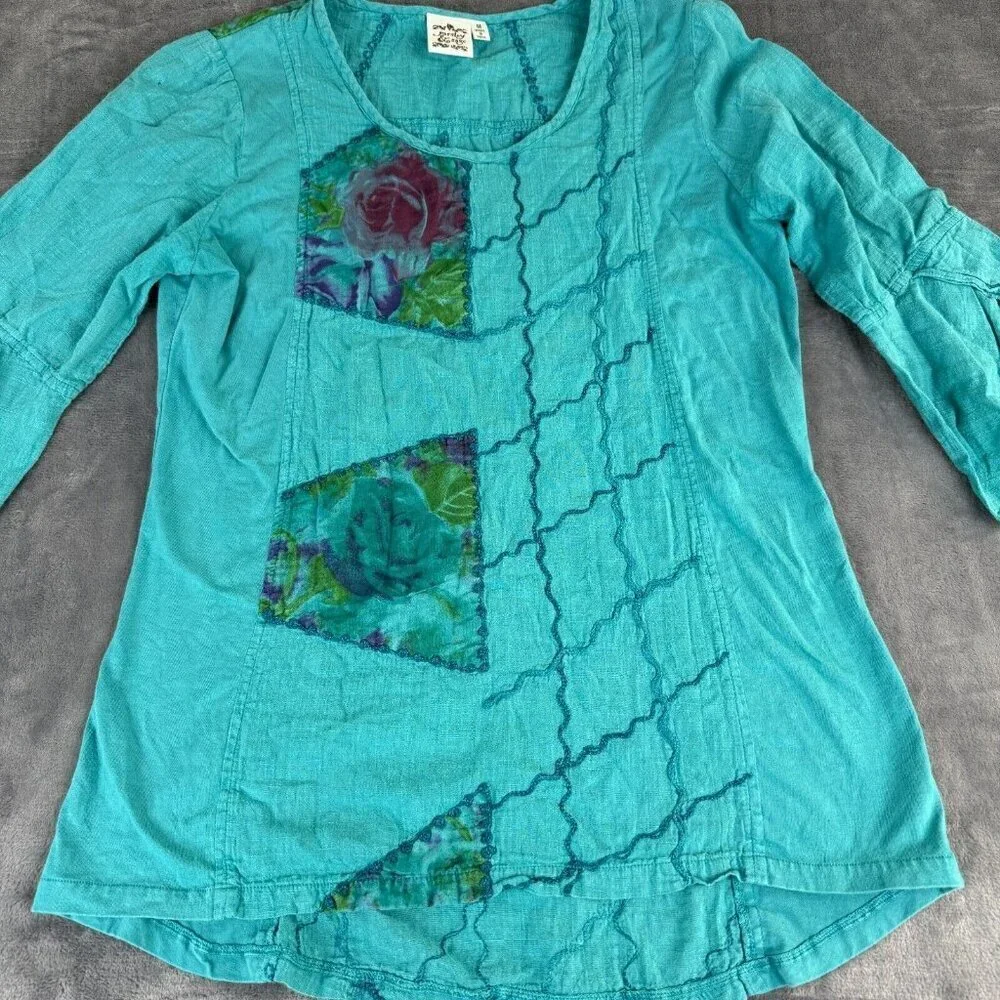 Parsley & Sage Women Top Medium Blue Shirt Roses Floral Embroidered Bell Sleeve - Picture 2 of 10